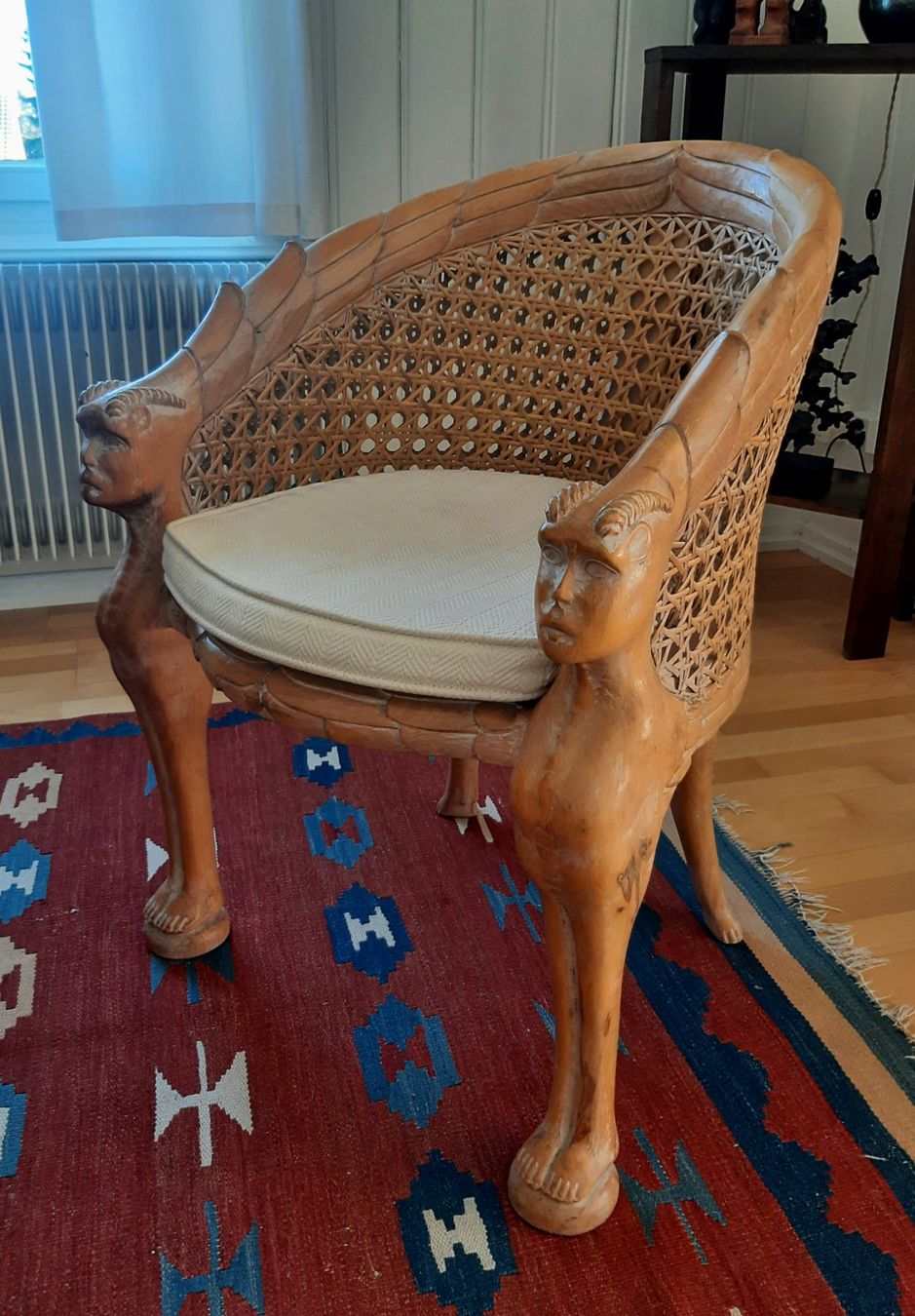 Sedie: Antiker, zoomorpher Stuhl – Usato da Arbon venduto da torso444 1