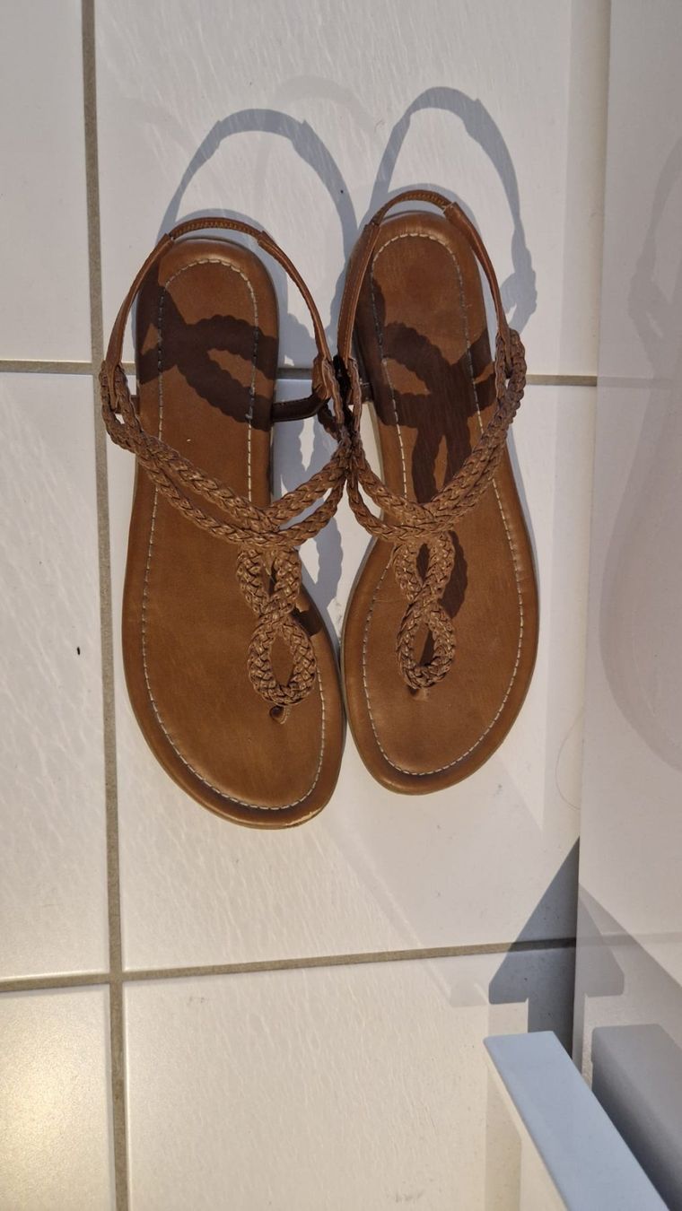 Scarpe da donna: Schuh Flip-Flop Gr 43 – Usato da meisterschwanden venduto da ursm03 3