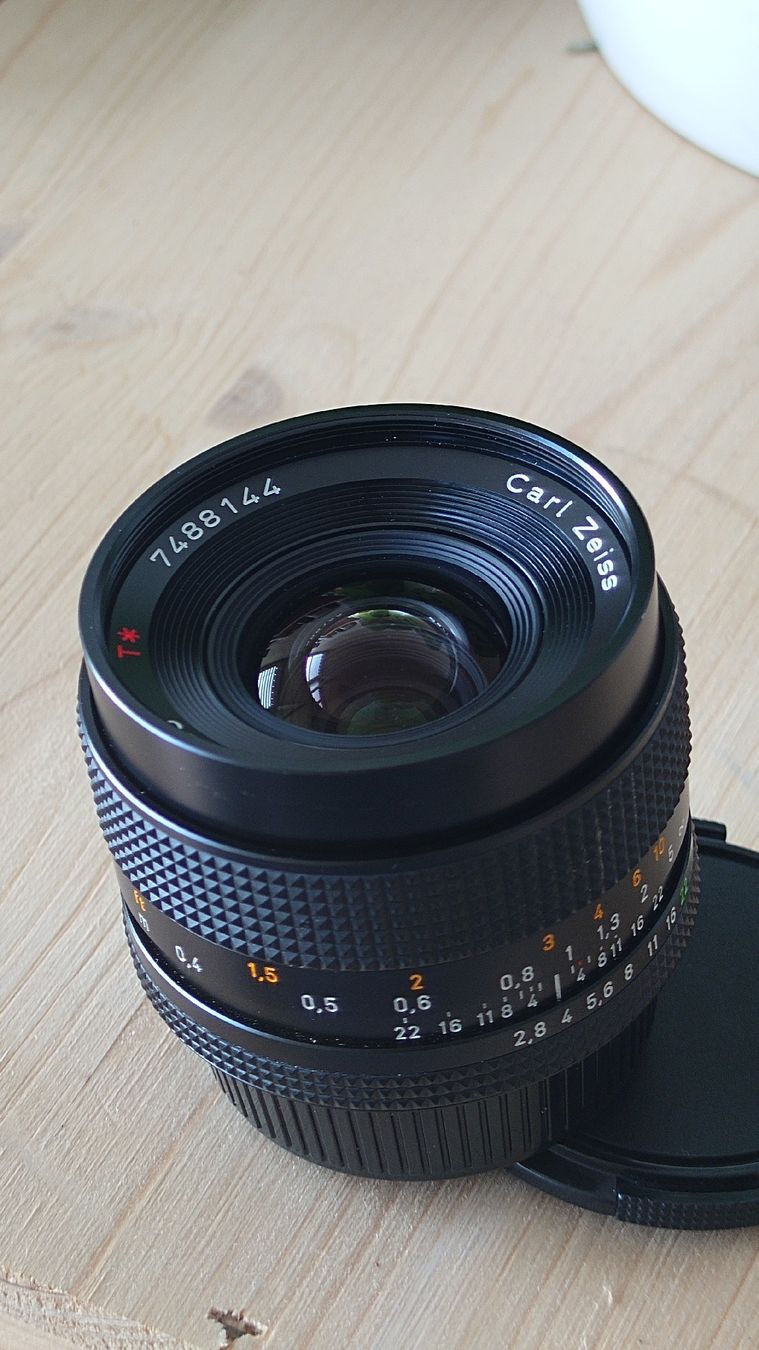 Carl Zeiss 1767-824 Distagon T* 2/35 mm Parasoleil inclus ZF,2 monture Nikon