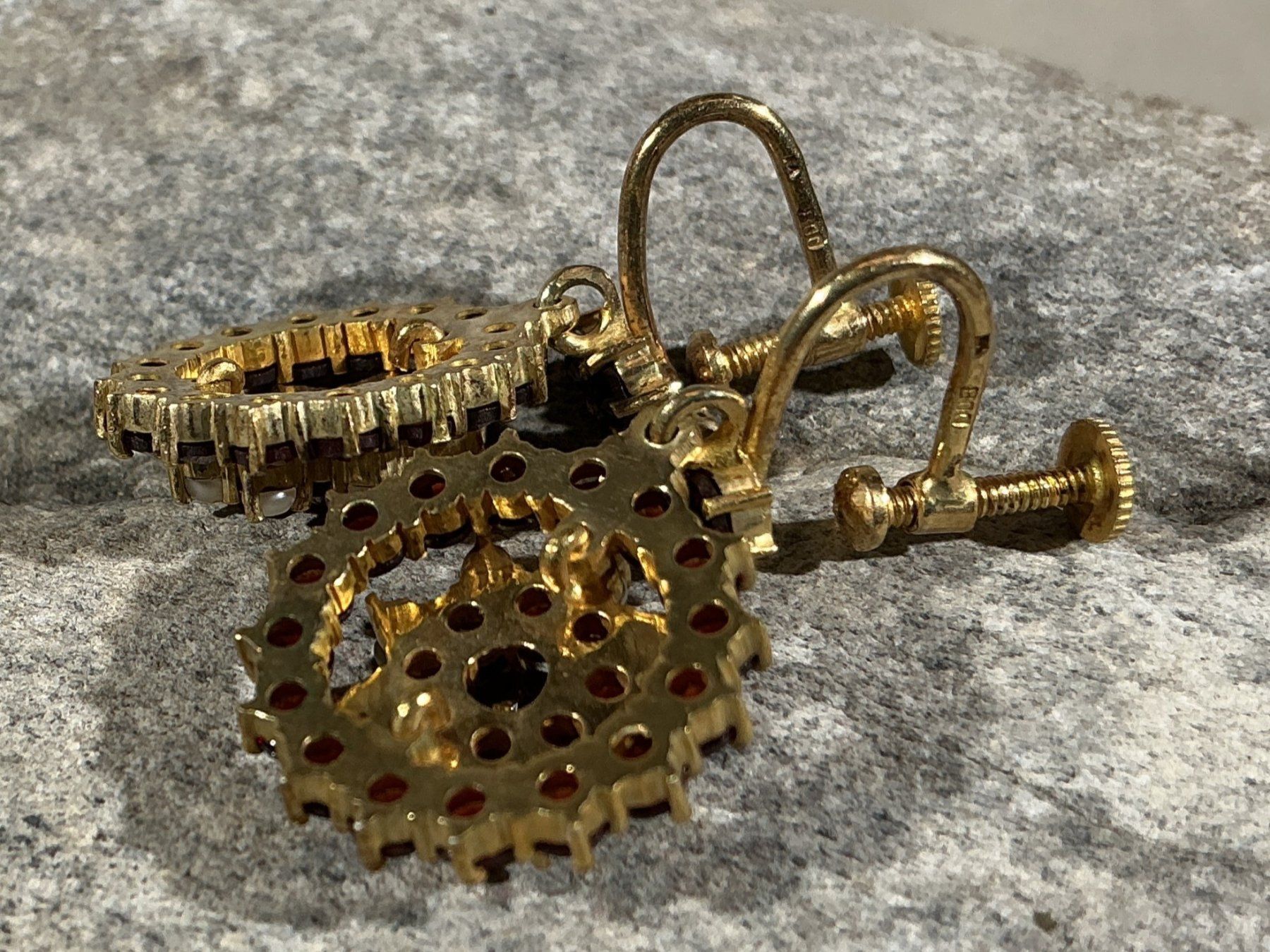 Orecchini pendenti & Orecchini a lobo: BÖHMISCHER GRANATSCHMUCK Ohrclip mit Perlen – Nuovo (secondo la descrizione) da Richterswil venduto da Restwert_Richterswil 8