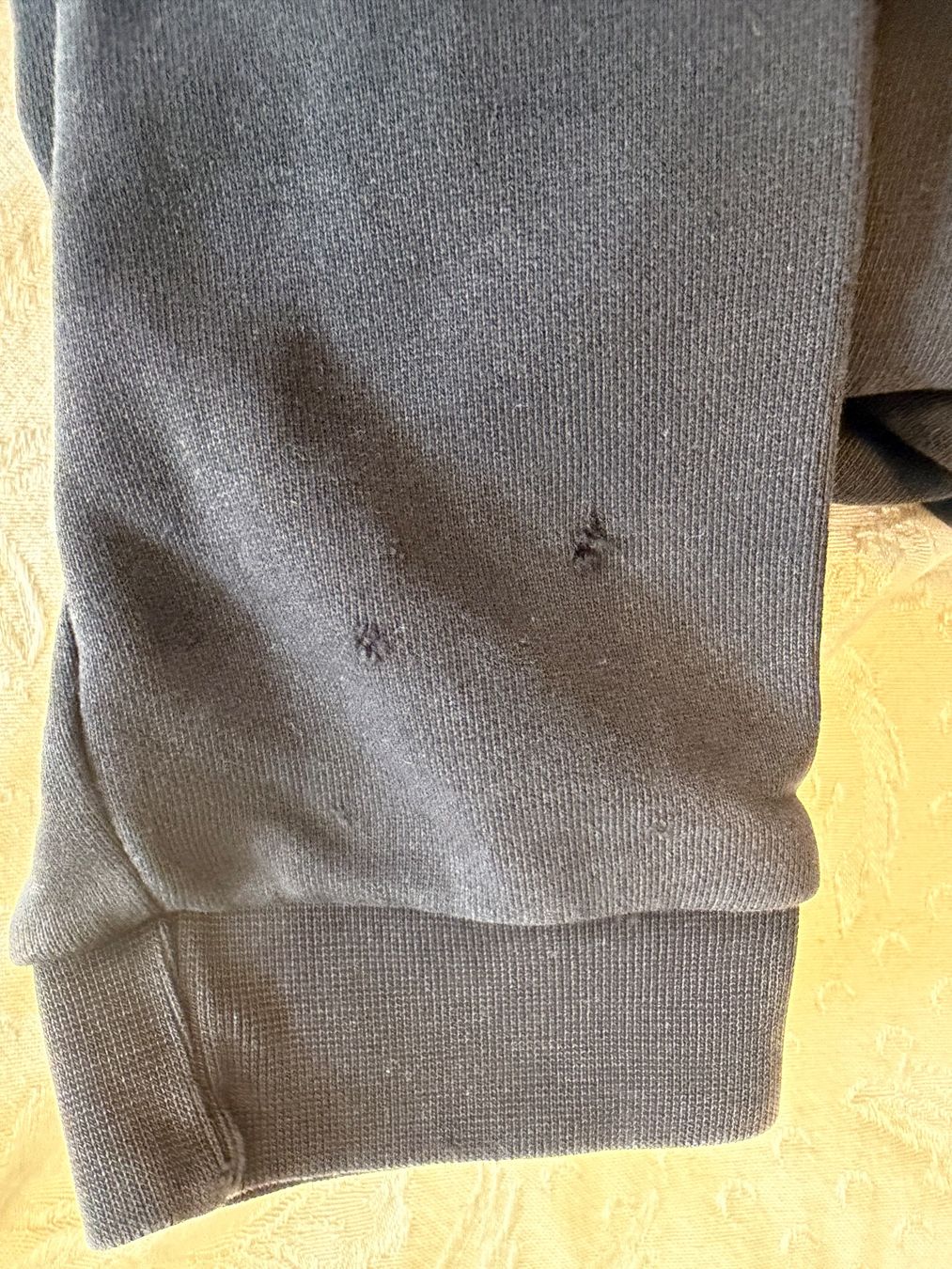Fred Perry Pullover & Sweatshirts: Fred Perry Pullover Dunkelblau Grösse XXL mit Makel – Gebraucht aus Bern von sch_n7cp 2