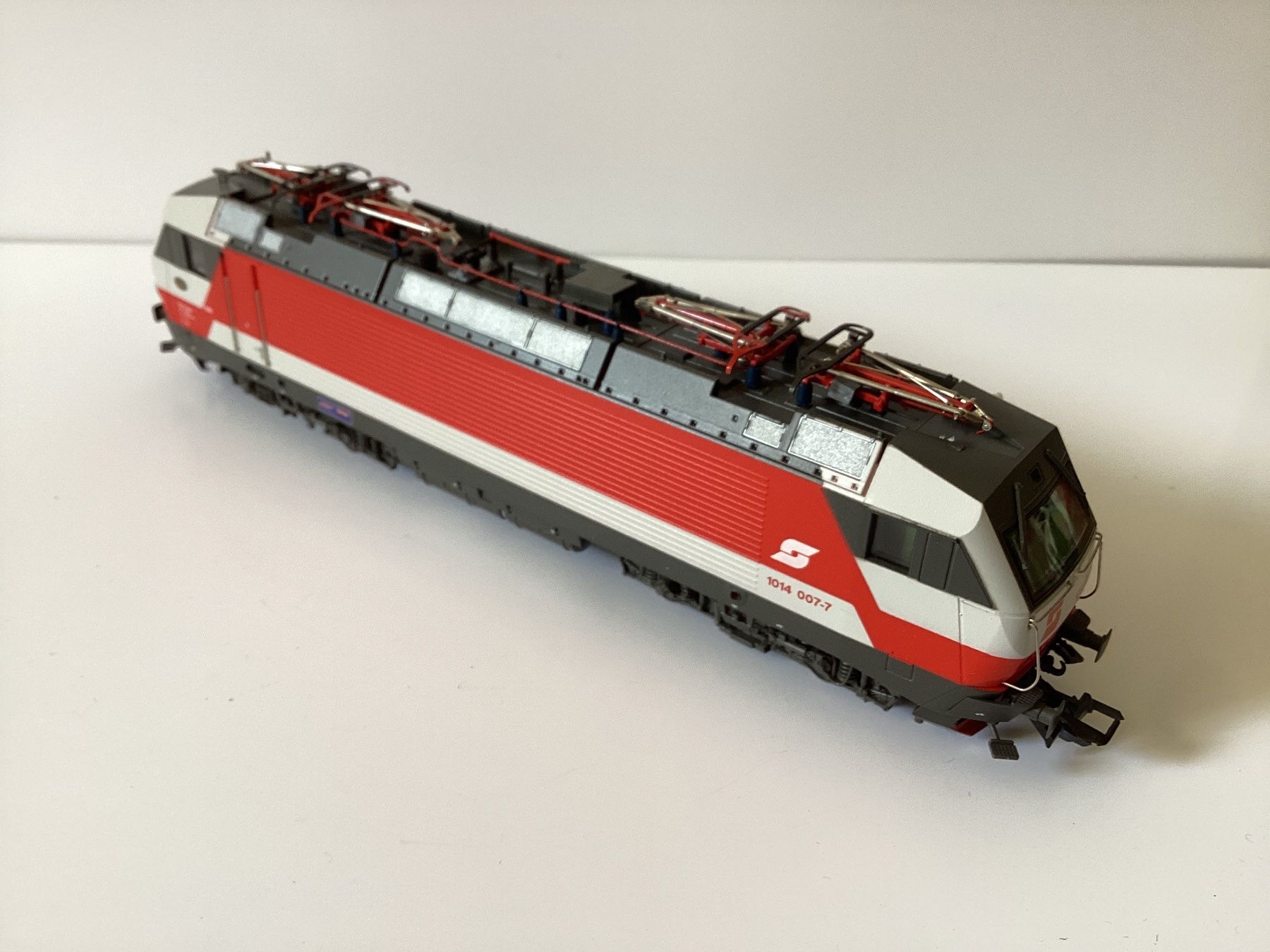 Roco Modellini di ferrovie: Roco 63610 ÖBB 1014 007-7 H0 1:87 – Usato da Effretikon venduto da simtek_de 1