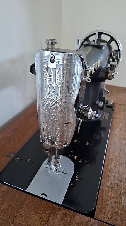 Macchine da cucire: Singer Nähmaschine Prod. 16. Juni 1948 – Usato da Wichtrach venduto da Signore 3