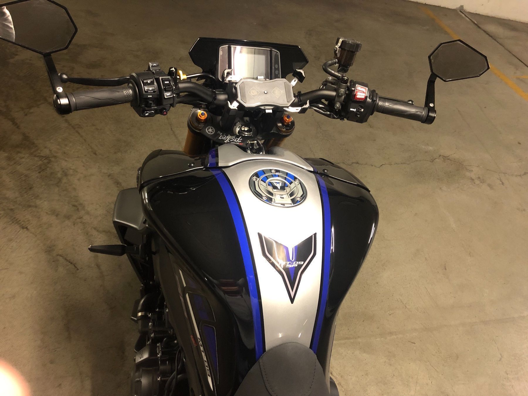 Yamaha Strada: Yamaha MT09 SP Unikat – Usato da Brüttisellen venduto da Jacky0106 6