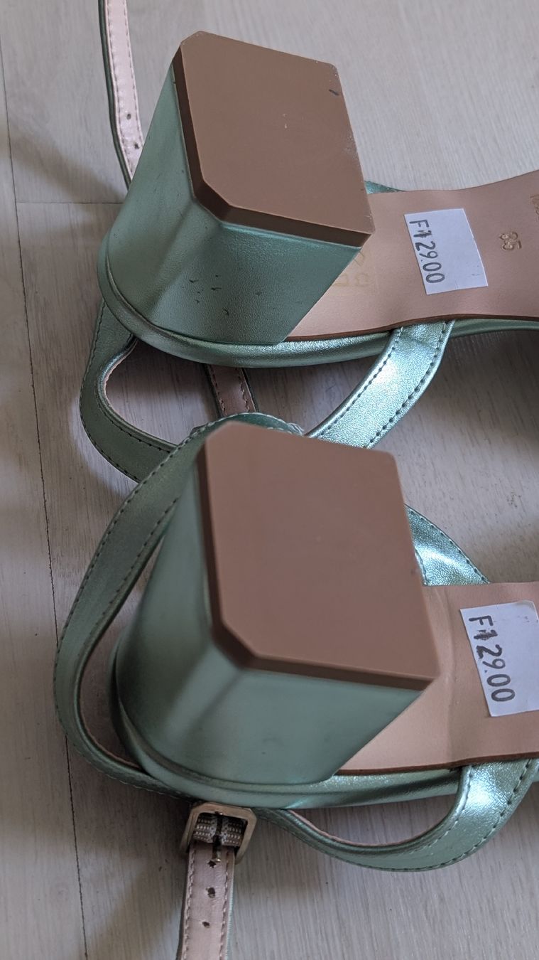 Scarpe da donna: Sommer-Damenschuh helles Grün metallic – Nuovo (secondo la descrizione) da Zürich venduto da Misam 4