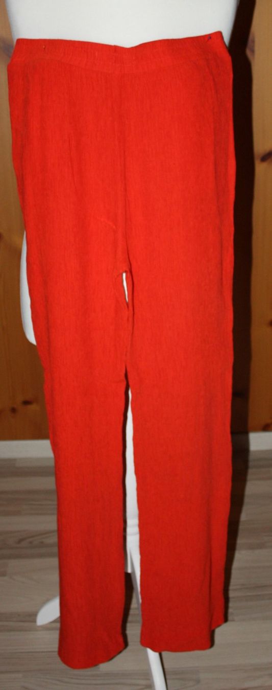 Pantaloni: Hose BERSHKA rot Gr. L NEU – Nuovo (secondo la descrizione) da Flüelen venduto da Diversicum-Textil 1