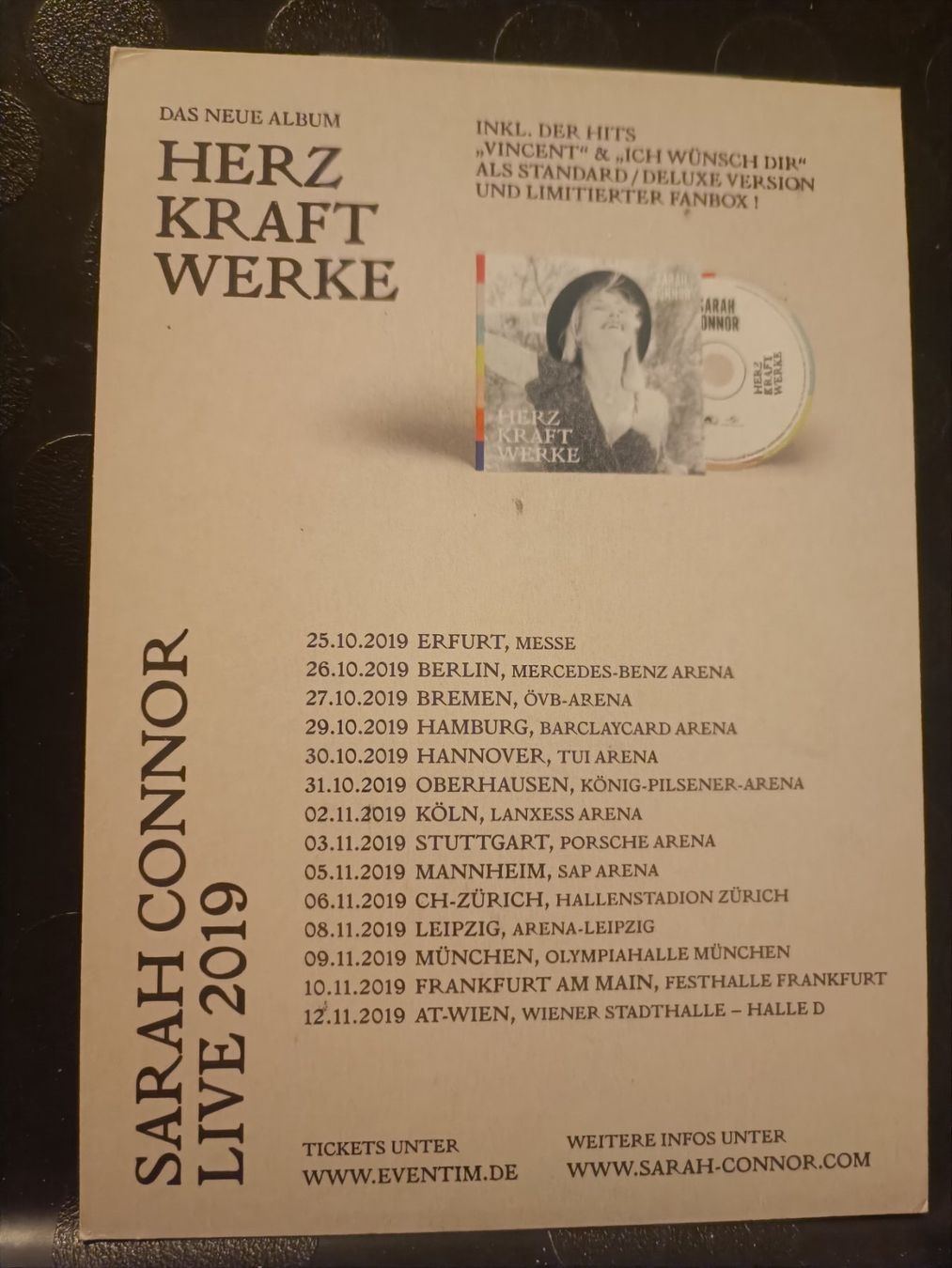 Autogramme: Sahra Connor - handsigniert - Model & Künstlerin – Gebraucht aus Menziken von Artographs 1