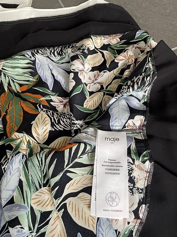 Vestiti: Maje Festliches Sommerkleid – Usato da Meisterschwanden venduto da xX3000Xx 3