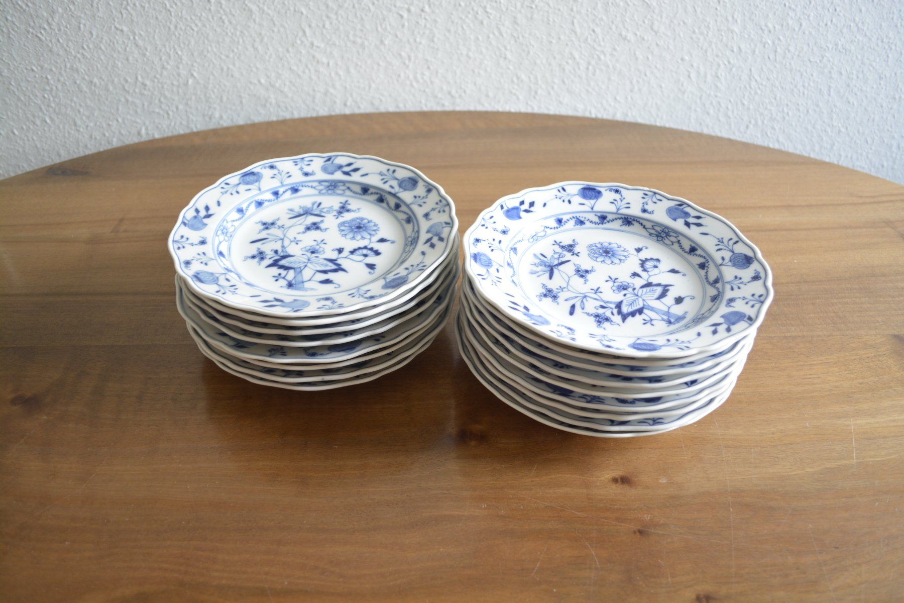Piatti: Meissen Dessertteller 17-teilig – Usato da Brunnen venduto da Kloster_Ingenbohl