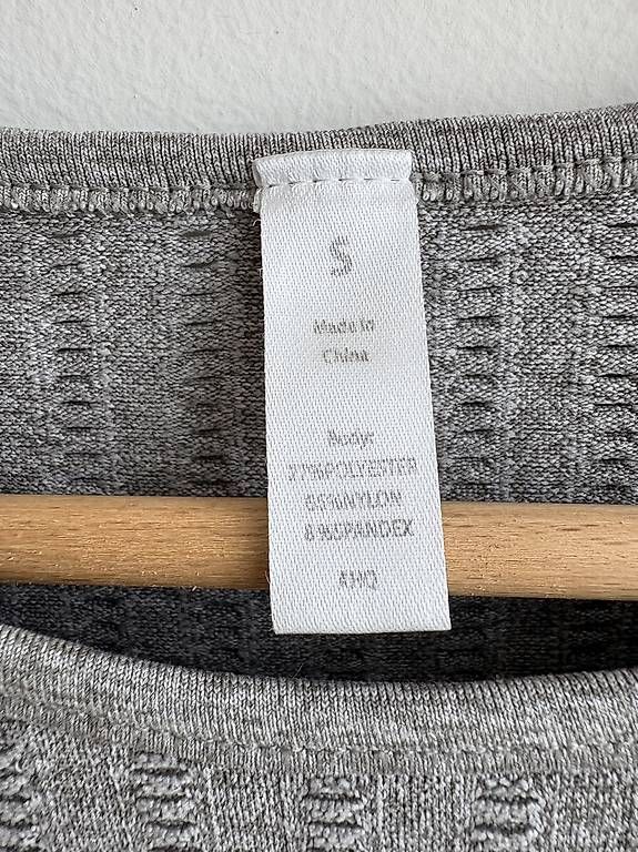Tops: Squatproof Crop Top langarm Gr. S hellgrau – D'occasion à Schaffhausen par Miorajah 2