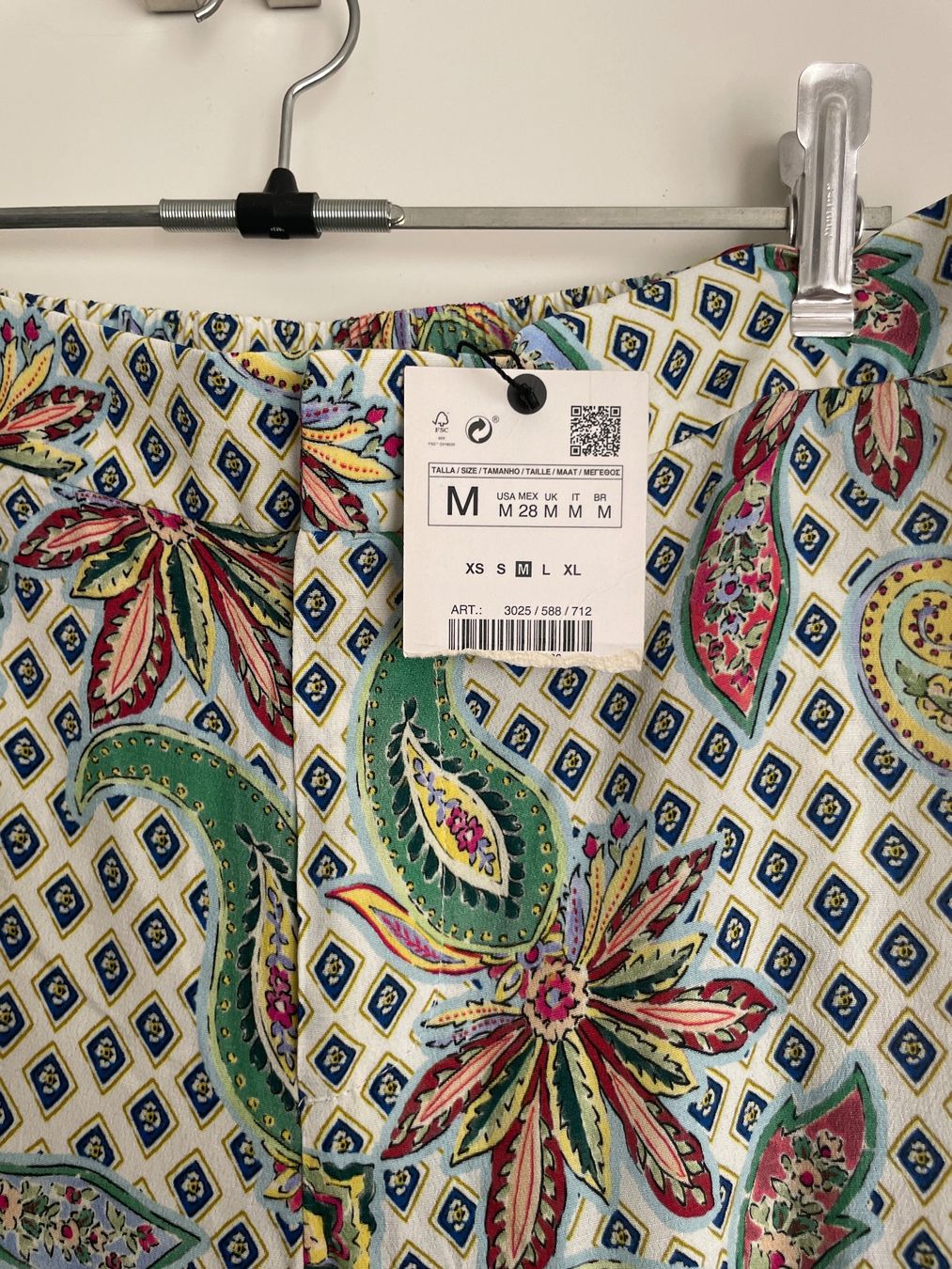 Zara Kleiderpakete: Matching Top & Pants Set – Neu und originalverpackt aus Rüschlikon von Brixen07 2