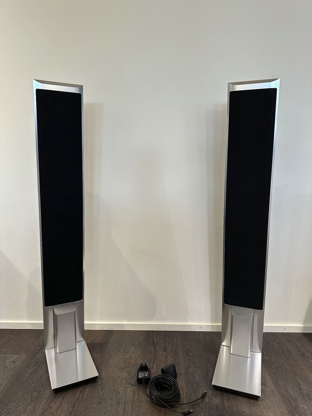 Loewe Casse acustiche: LOEWE Reference Sound Standlautsprecher Paar – Usato da Appenzell venduto da 1xRichtig 4
