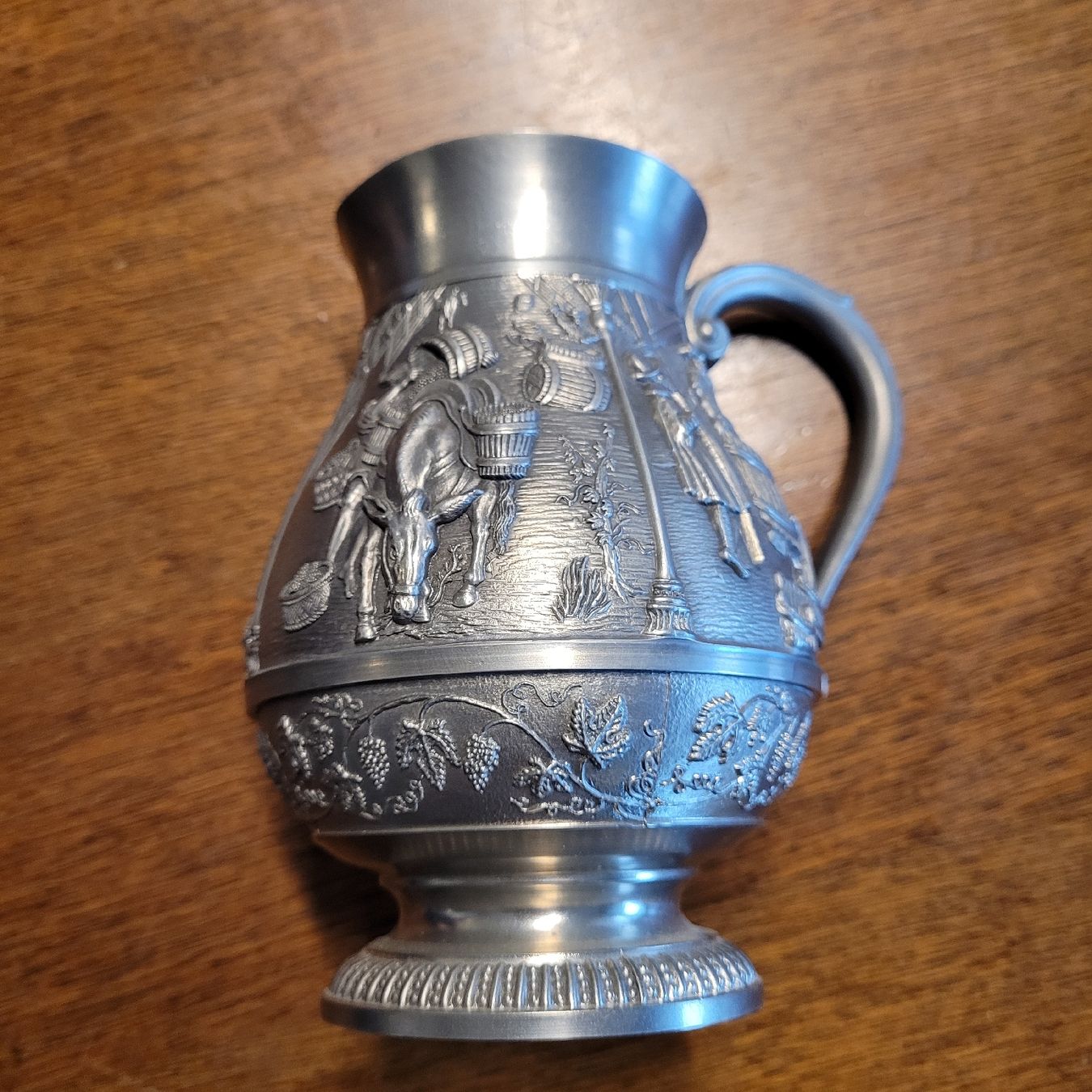Caraffe: Schönes Zinnkrüglein – Usato da Winterthur venduto da CoNoPa