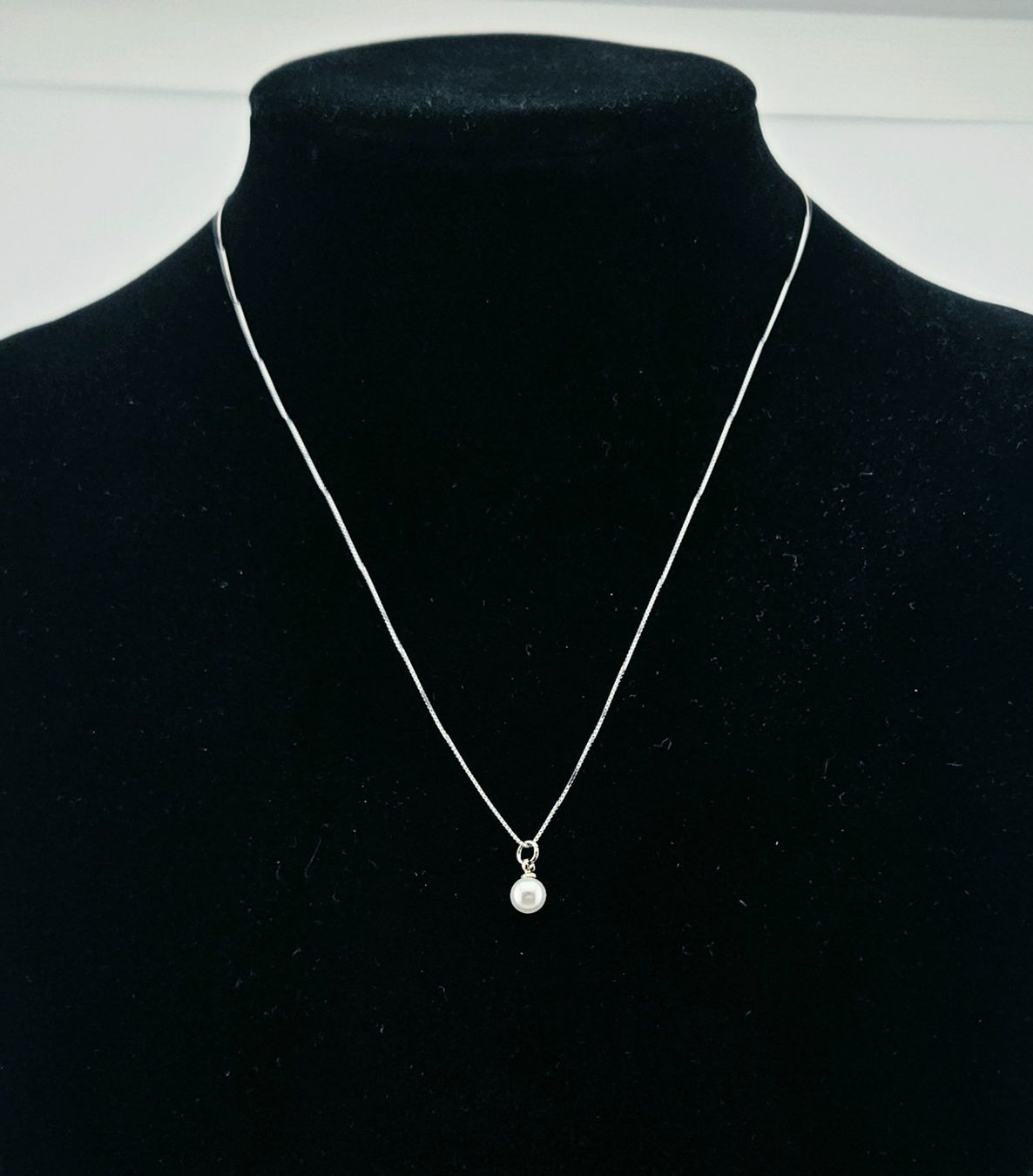 Catenine: Damenhalskette Silber mit Perlen-Anhänger – Nuovo e nell'imballaggio originale da Thalwil venduto da Seasons-Schmuck 2