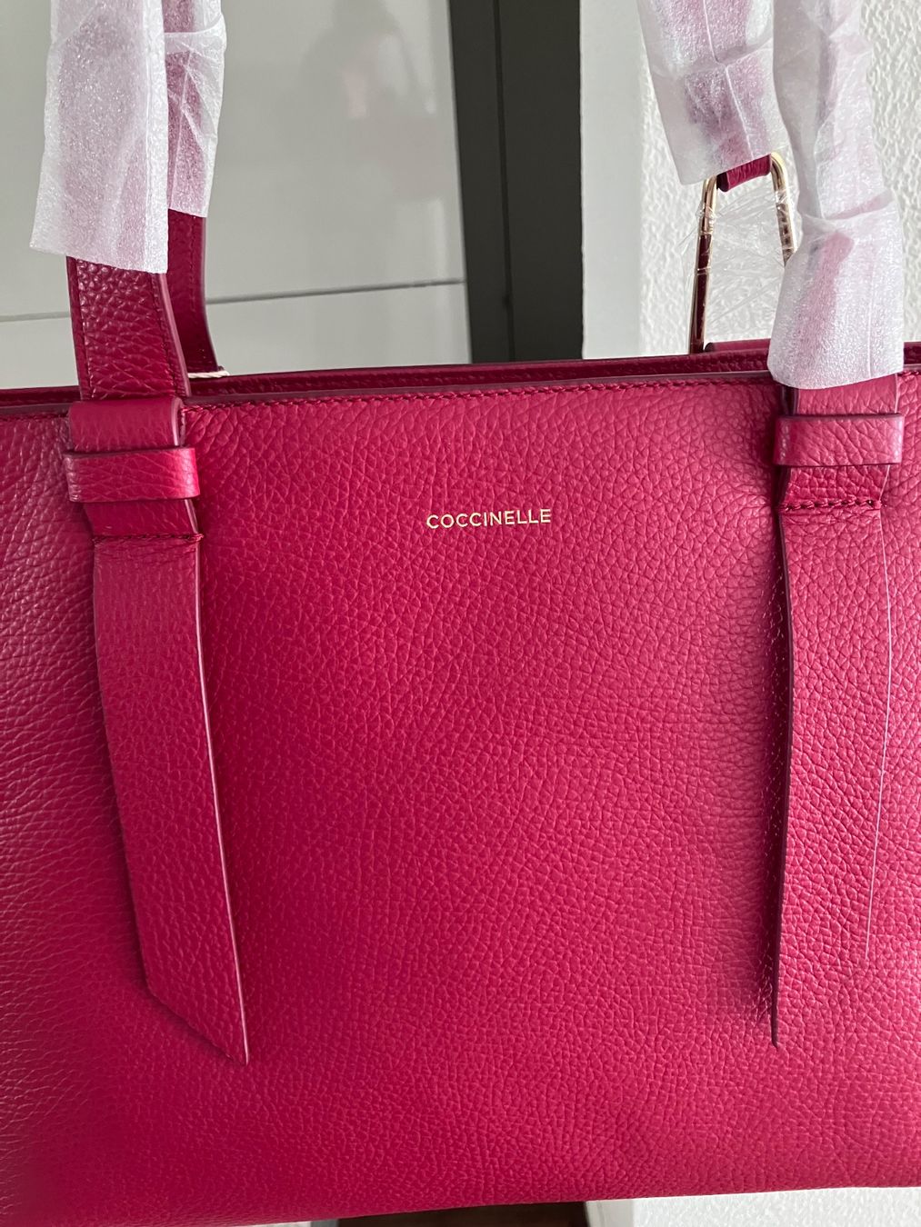 Coccinelle Borse da donna: NEU Coccinelle Tasche Leder – Nuovo e nell'imballaggio originale da Windisch venduto da Lyudmila01 5