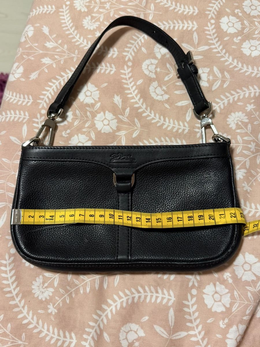 Longchamp Borse da donna: Sac Longchamp cuir noir  – Usato da Sierre venduto da A-T-A 3