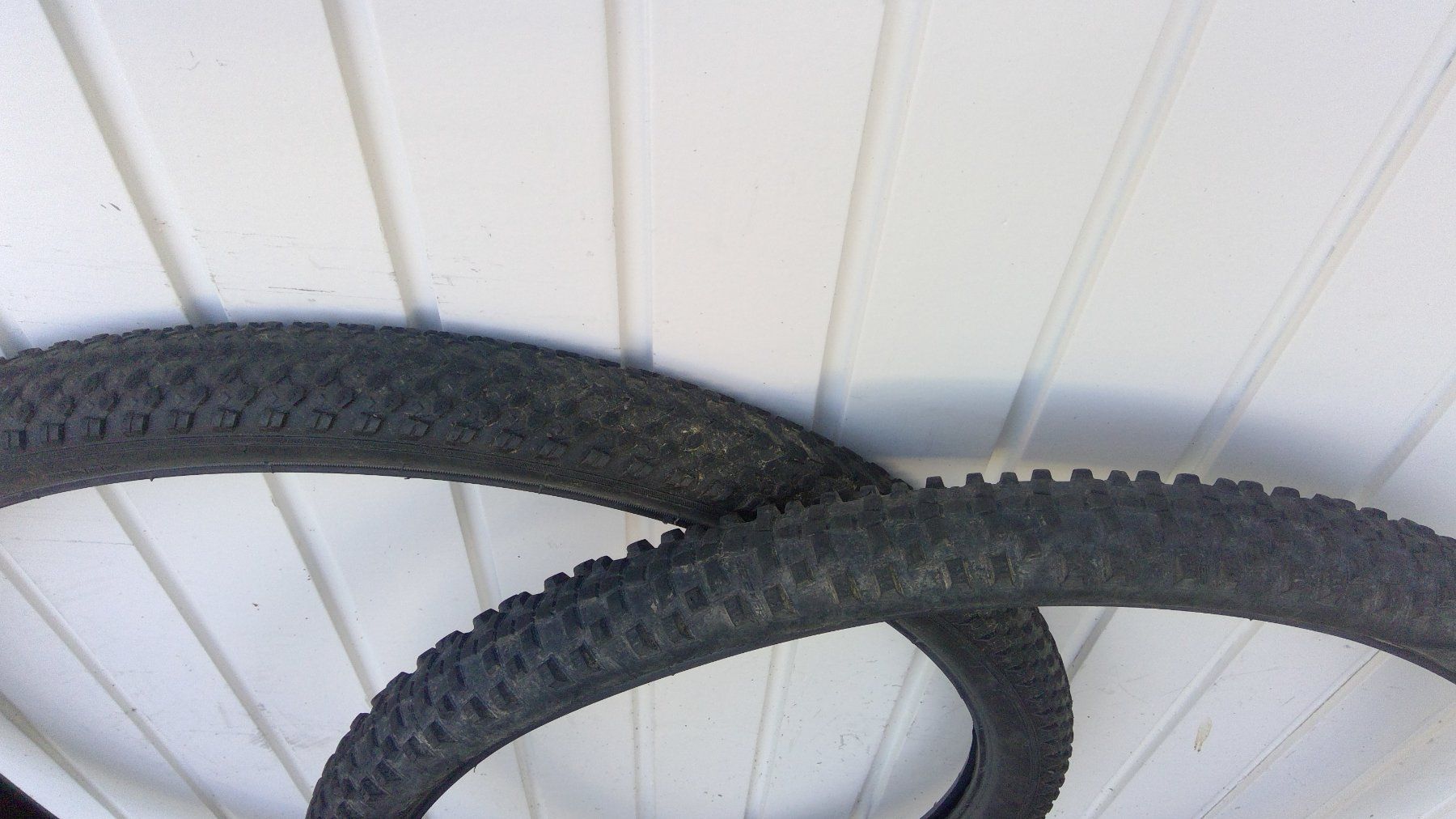 Schwalbe Pneumatici & Ruote complete: Reifen 29 Zoll - Schwalbe und WID – Usato da Richterswil venduto da Baggenstoss 1