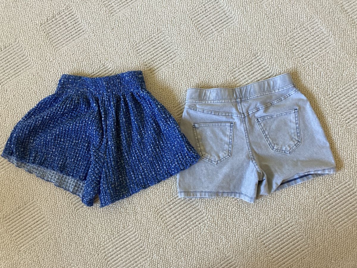 Kleiderpakete & -sets: 2 shorts girls gr140 – Gebraucht aus Weissbad von Praxedis_P51 1