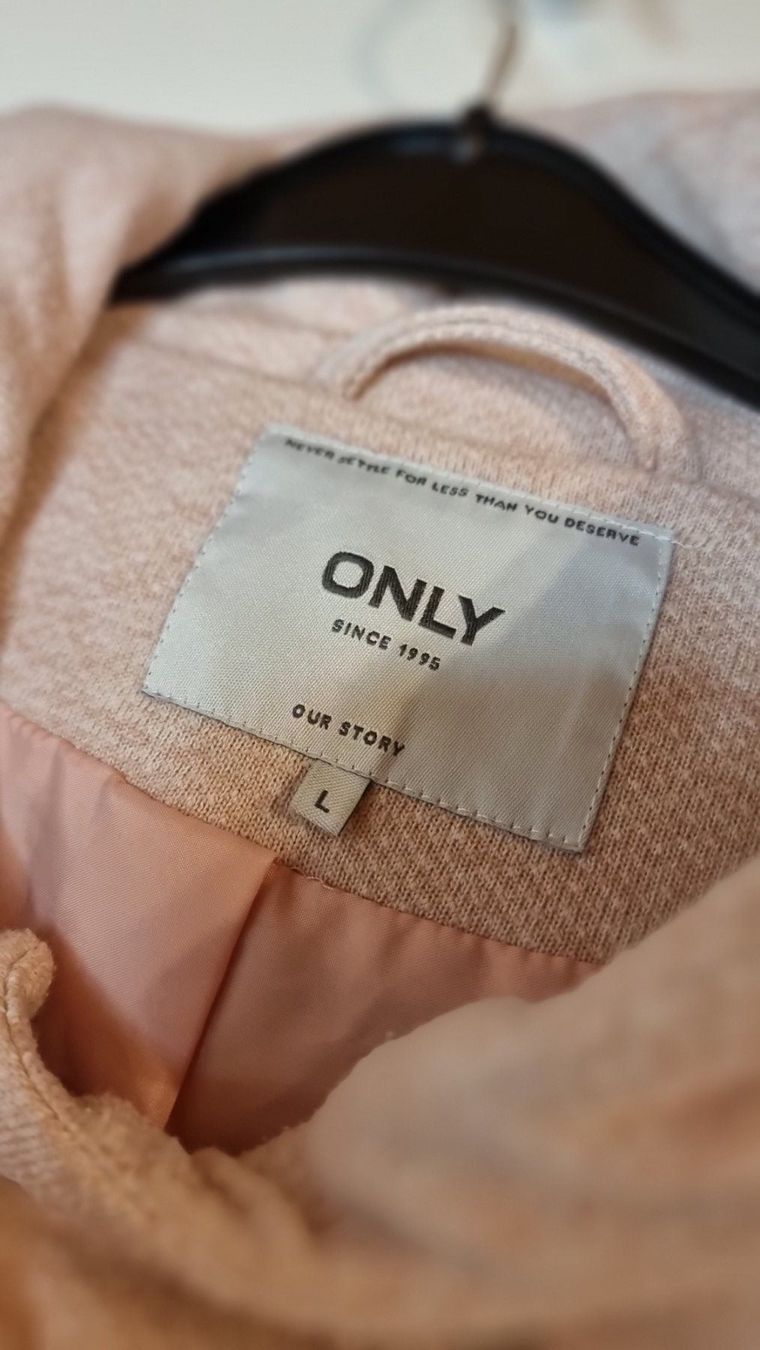 Only Giacche: Only Jacke Größe 40/L💫 – Usato da Wald ZH venduto da Martin79 1