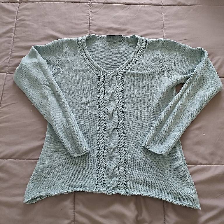 Pullover & Sweatshirts: Hellblauer Pullover M 100% Baumwolle  – Gebraucht aus Schaffhausen von tut_85dq