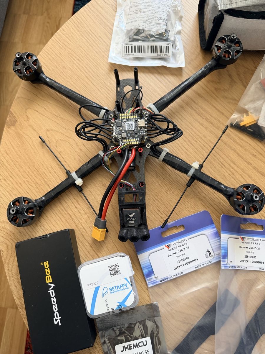 Modellismo RC: RC-Drohne mit Div.Teile – Usato da St.Gallen venduto da AllesVerkaufKauf-SG 1