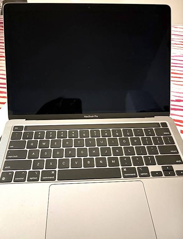 Notebook: MacBook Pro 2022 m2 512GB SSD, 8 GB RAM – Usato da Castelrotto venduto da per_976d 1