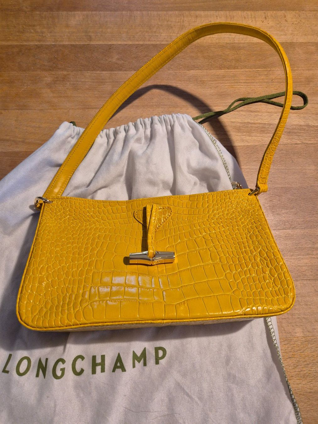 Longchamp Sacs femmes: Lederhandtasche von Longchamp – Neuf (Voir description) à Niederlenz par cla_l76l 2