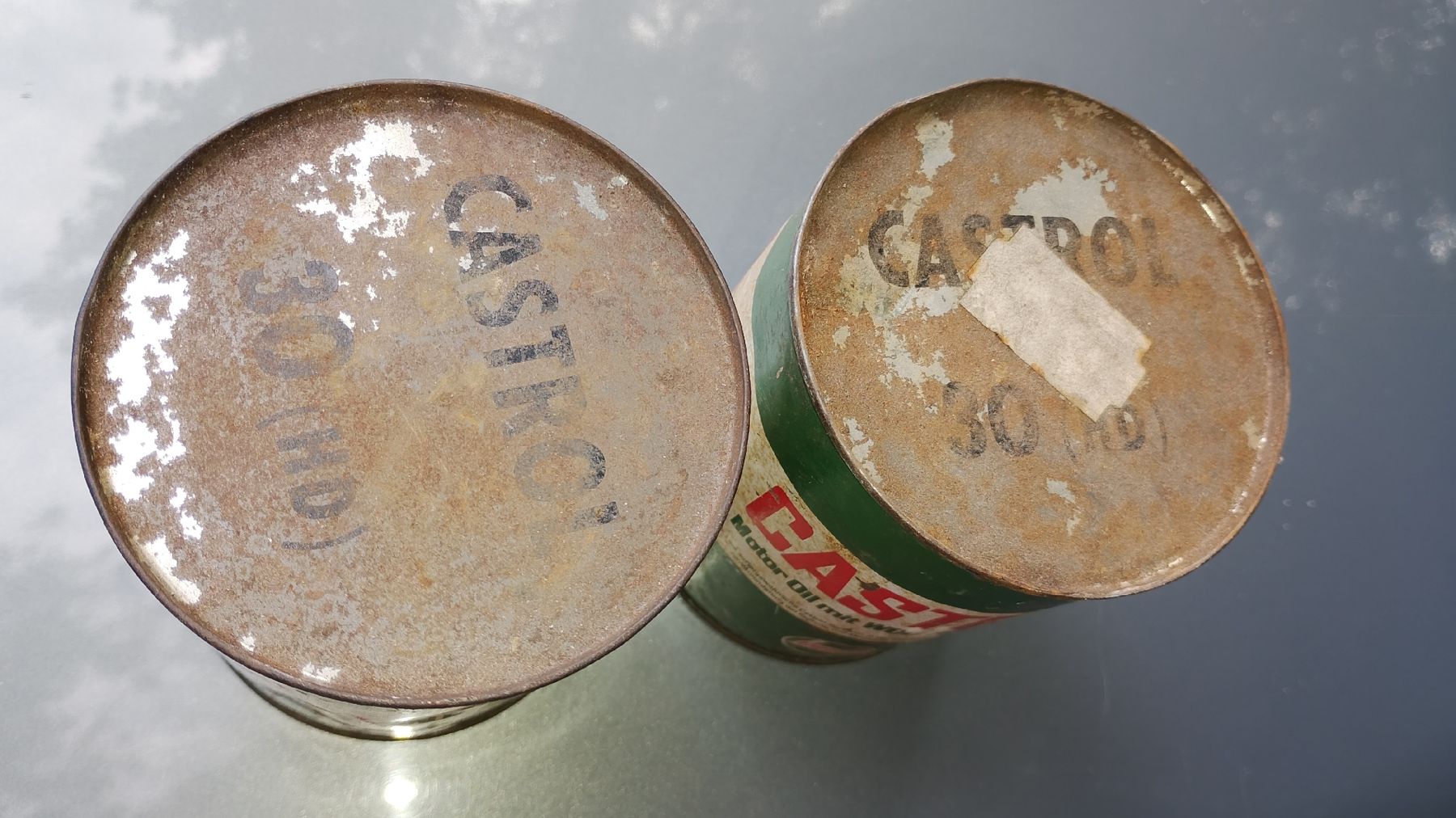 Castrol Sonstiges zum Sammeln & Seltenes: 2 Castrol Öldosen,Uralt – Gebraucht aus Zürich von hec_j689 2