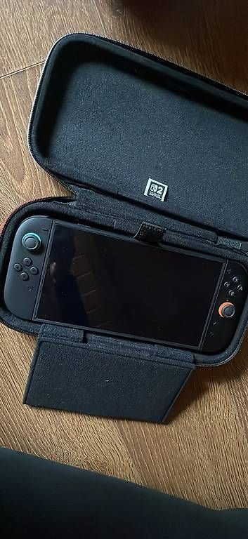 Nintendo Console: Switch 2 neuf – Usato da Les Acacias venduto da NSanthagens