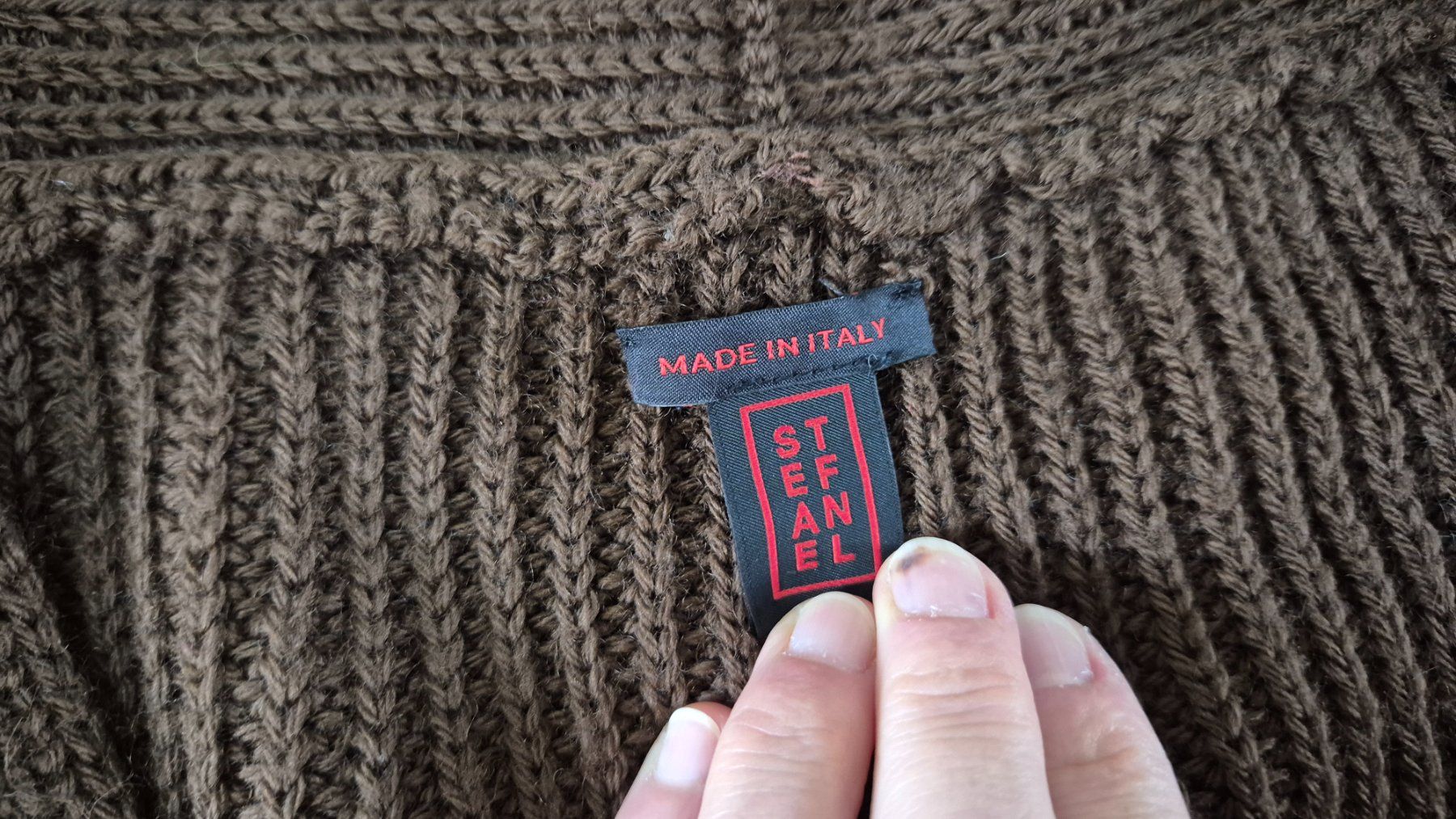 Gilet & Giacche senza maniche: Stefanel dark brown cardigan – Usato da Zürich venduto da monadiederich 1