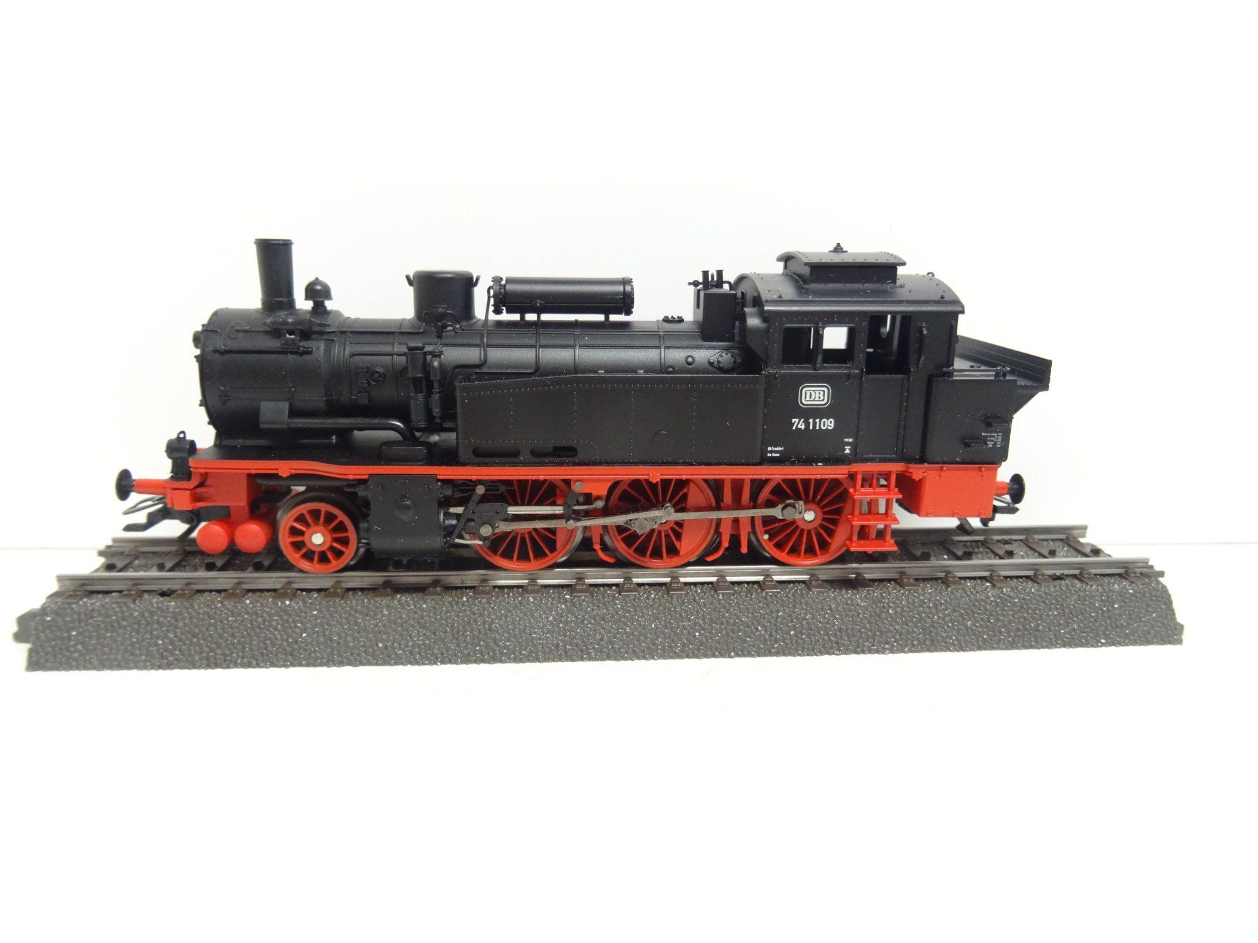 Märklin Modellini di ferrovie: 29161 Märklin Dampflok BR74 1109 digital – Nuovo (secondo la descrizione) da Hochdorf venduto da Teger02 1
