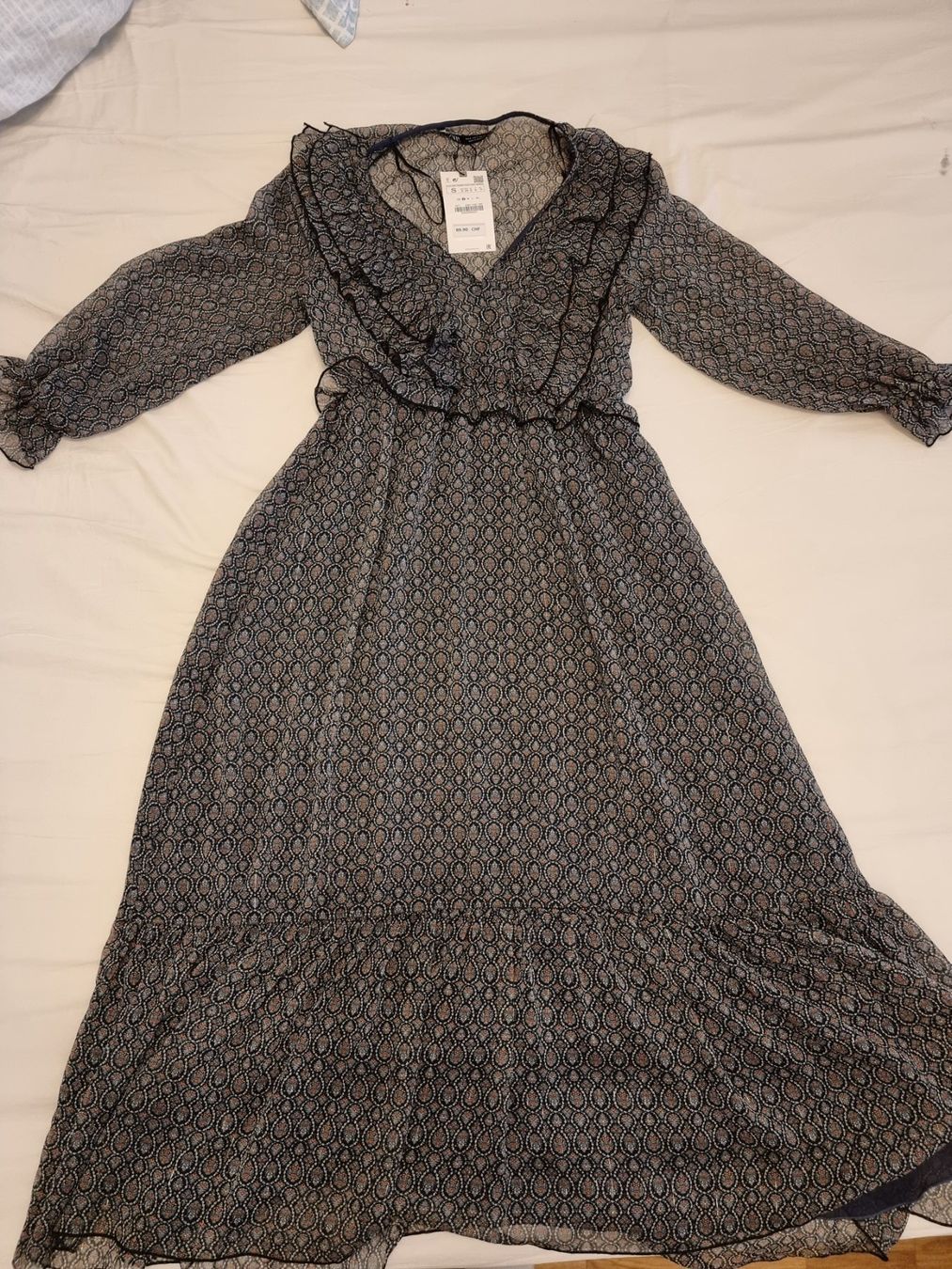 Zara Kleider: ZARA Kleid (Grösse: M) – Neu (gemäss Beschreibung) aus Brüttisellen von Begoran