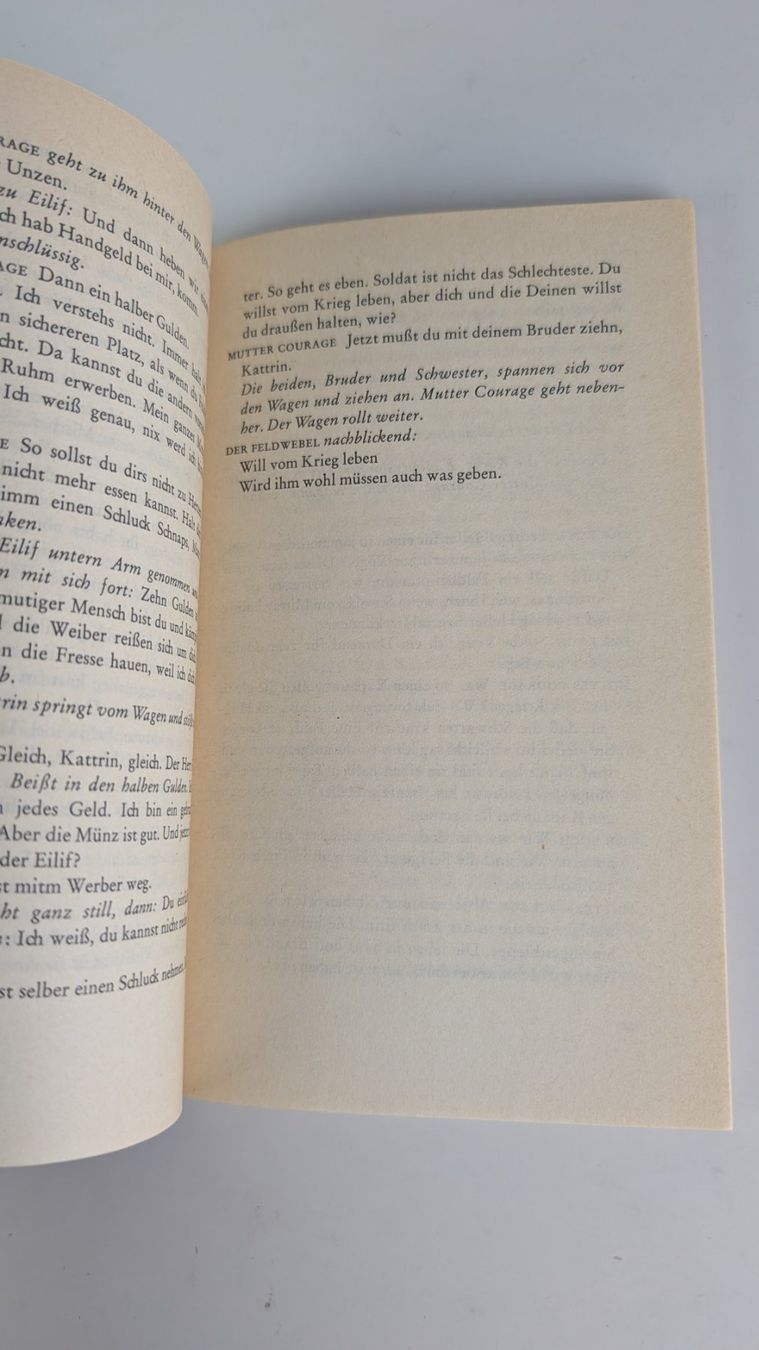 Livres: Bertolt Brecht: Mutter Courage, edition suhrkamp, SV – D'occasion à Zürich par axolottchen 8