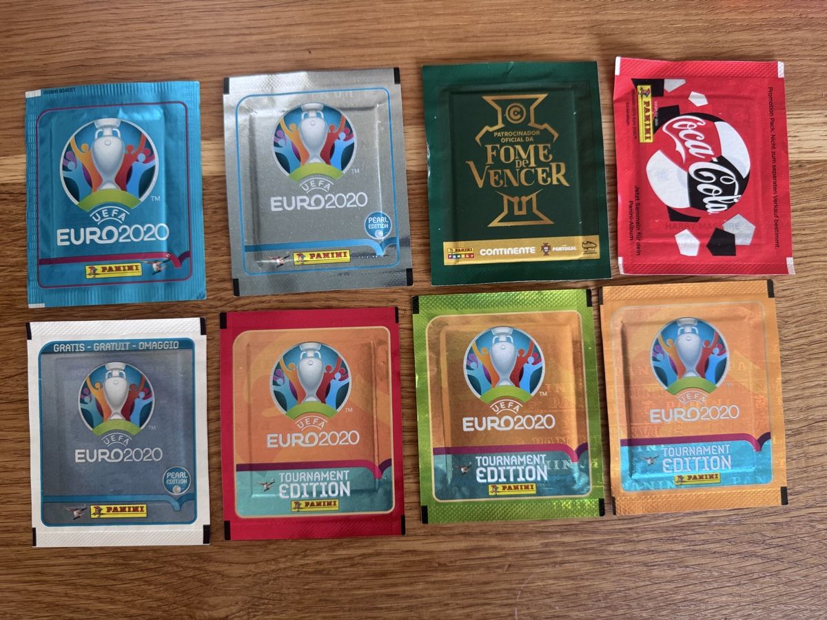Panini Cartes à collectionner: Panini EM 2020 verschiedene Tüten – Neuf avec emballage d'origine à Emmen par Panininho