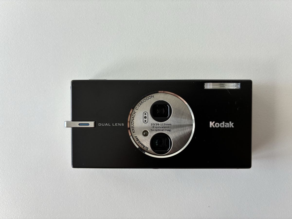 Kodak Fotocamera: Kodak EasyShare v570 aus Hausräumung  – Difettoso da Chur venduto da Knokno199