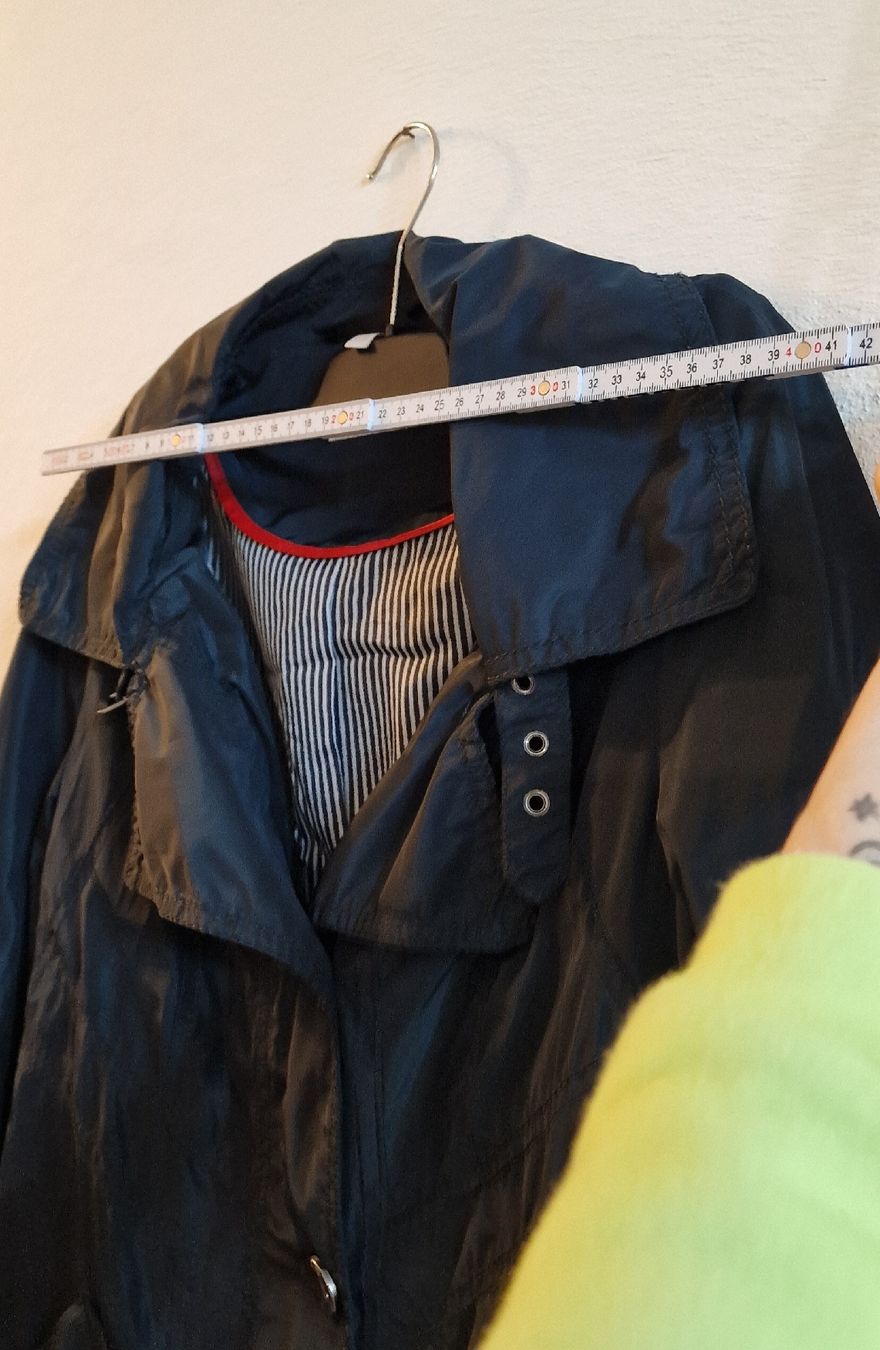 Cappotti: Charies Vögele Regenmantel – Usato da Romanshorn venduto da REALJessiB 9