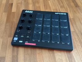 Akai MPD218 – USB MIDI Pad Controller