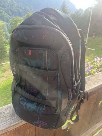 Satch Schulrucksack Motiv bunt guter Zustand