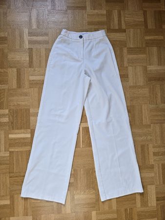 Wide Leg Hose