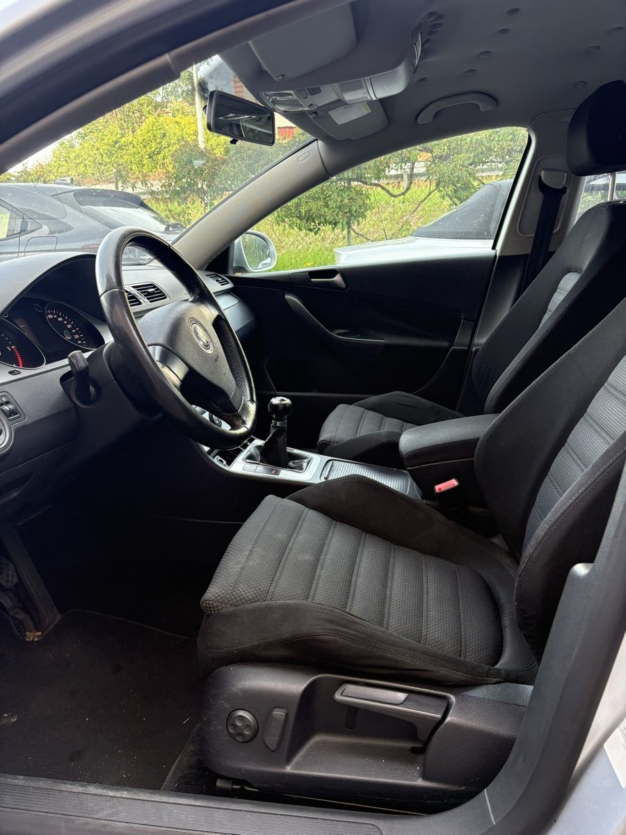 VW Autos: VW Passat 2.0 TDI Limousine – Gebraucht aus Flamatt von Kan_92 5