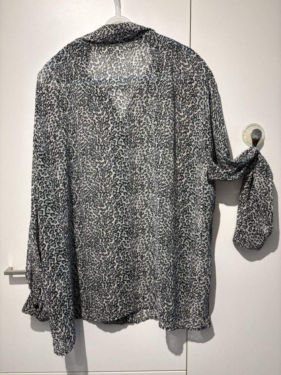 Blusen: Damen Bluse Animal Print Grösse 50 – Gebraucht aus Baden von peace_bluemli 1