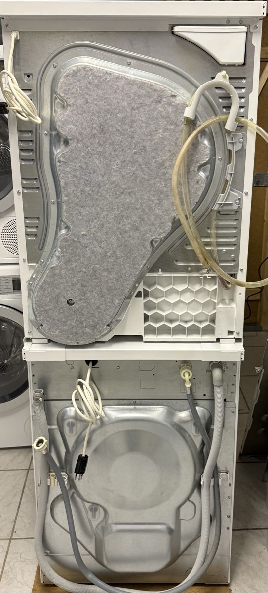 Schulthess Lavatrici: Professional Schulthes Waschturm 8Kg – Nuovo (secondo la descrizione) da Kilchberg ZH venduto da Rei_9 9