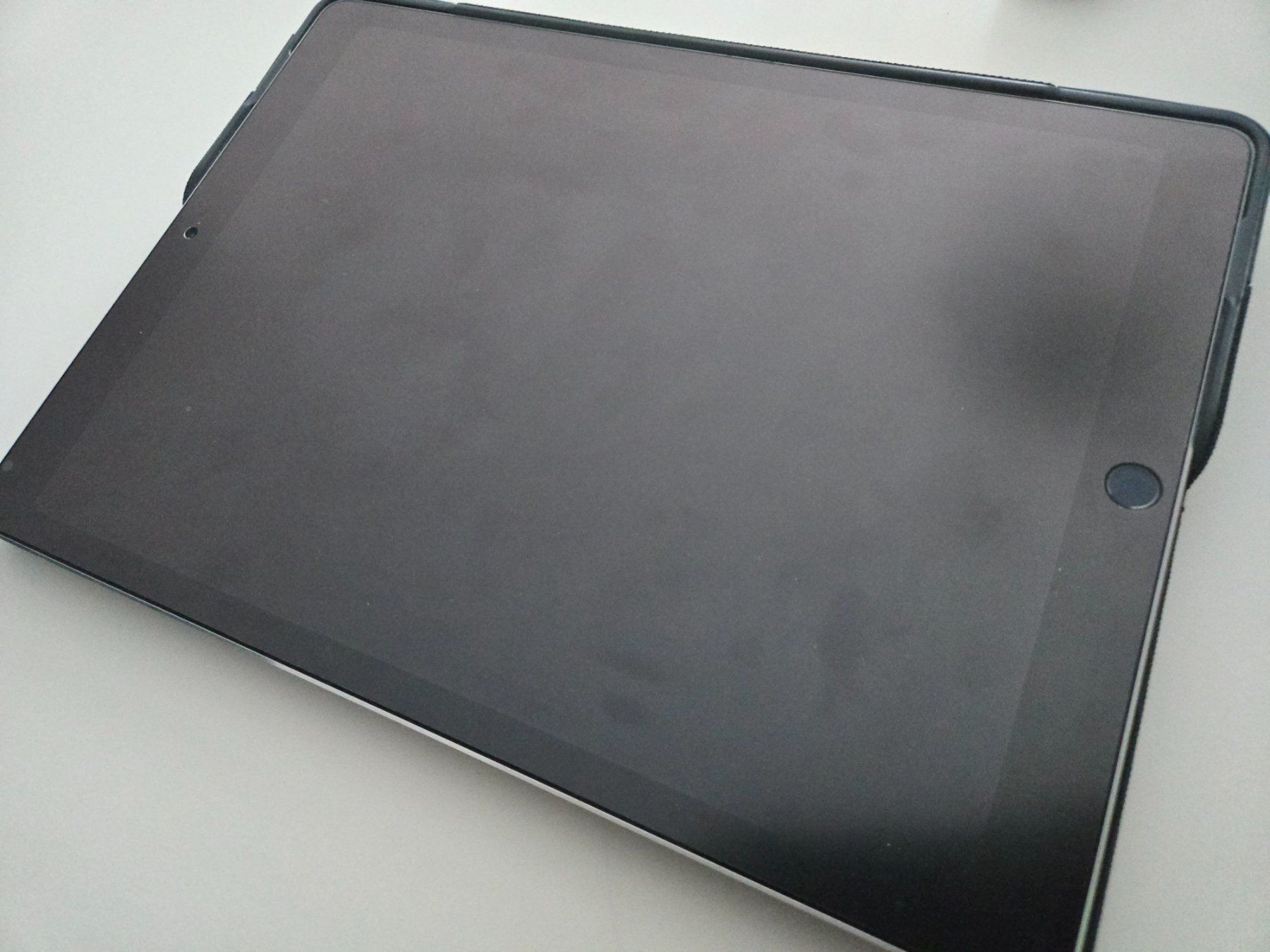 Apple Tablet PC: iPad Pro 12.9" (2017) Bundle 512 GB Apple Pencil & Keyboard – Gebraucht aus Wil SG von har_6bvb 1