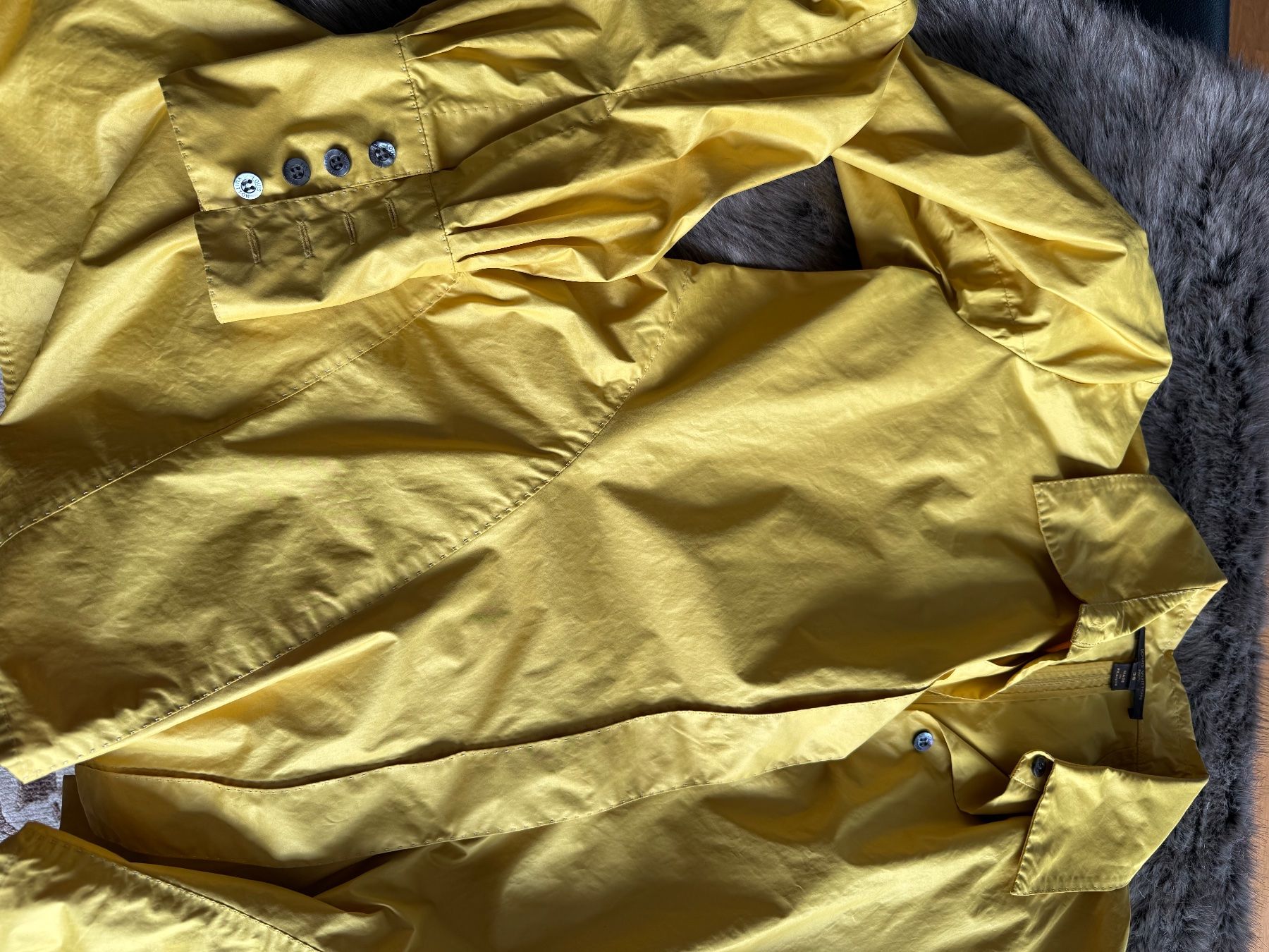 Louis Vuitton Camicette: Elegante Bluse LOUIS VUITTON - Designerstück! – Nuovo (secondo la descrizione) da Gümligen venduto da hookedonsales 4
