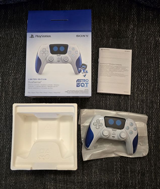 PS5 Controller Astro Bot Limited Edition (Gebraucht) in Schaffhausen ...