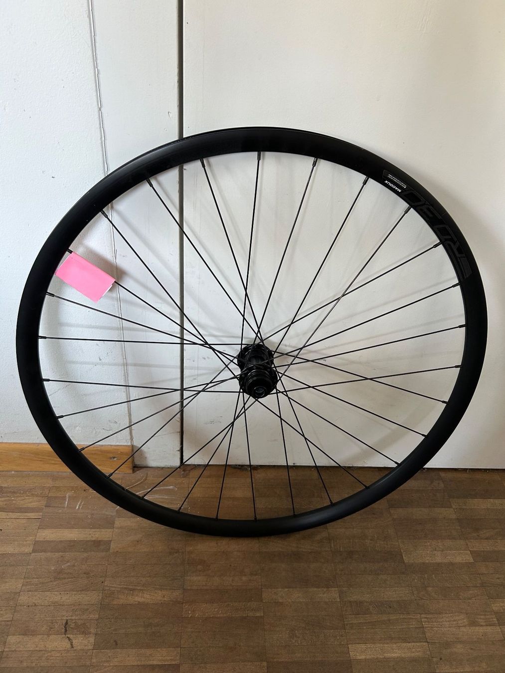 Pneus & Kompletträder: Vorderrad  RD30 Maddux (Nr.026) – Neu (gemäss Beschreibung) aus Winterthur von Veloteileauktion