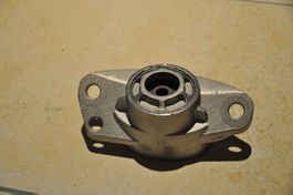 AUSVERKAUF 2x Domlager hinterachse Audi A3 Golf 5 6