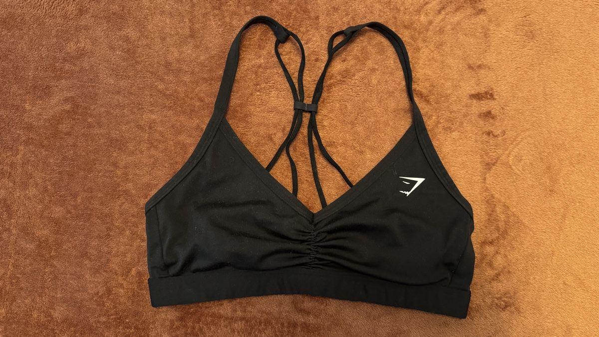 Gymshark Top: Brassière Gymshark  – Usato da Pully venduto da clo_s7tt