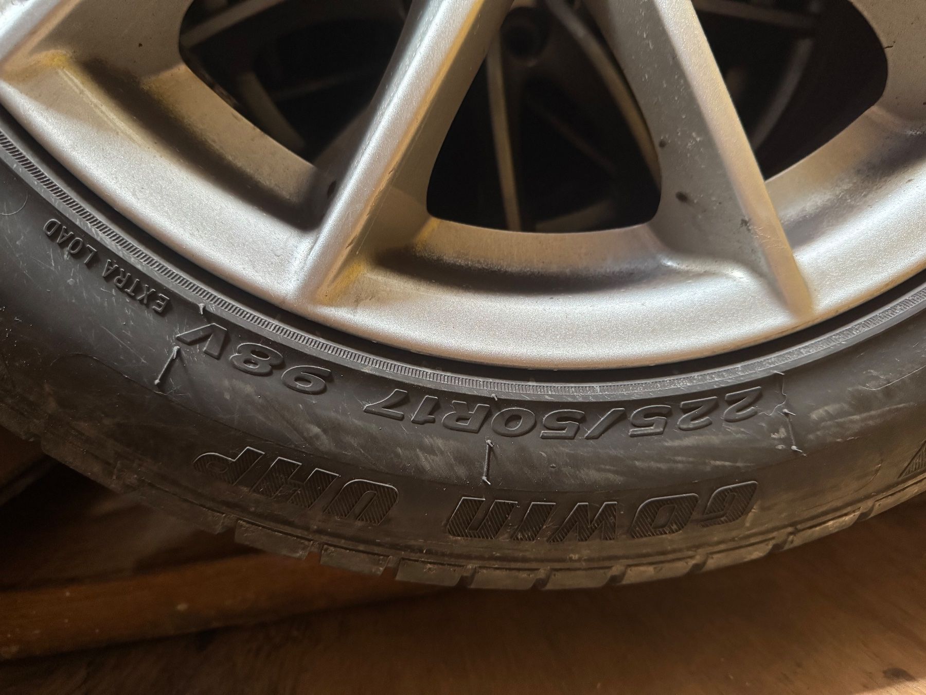 Pneumatici & Ruote complete: Felge mit 6mm Winter pneu – Usato da Pratteln venduto da ros_js7n 1