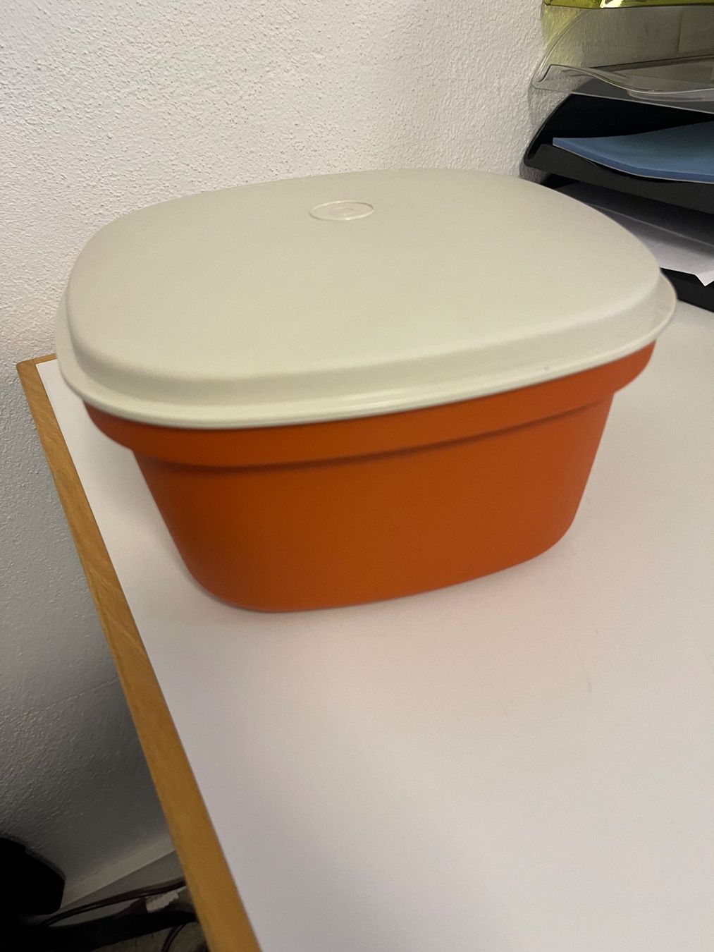 Chiavi: TUPERWEAR SALATAUFBEWAHRUNG – Usato da Aeschlen ob Gunten venduto da Sonjan 1